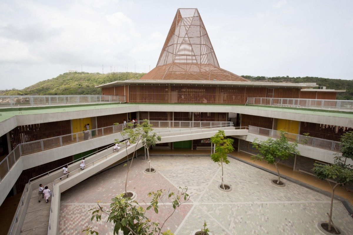 Scuola Pies Descalzos, a Cartagena de Indias (Colombia) / Giancarlo Mazzanti Come dovrebbero essere le scuole nel XXI secolo (Foto)