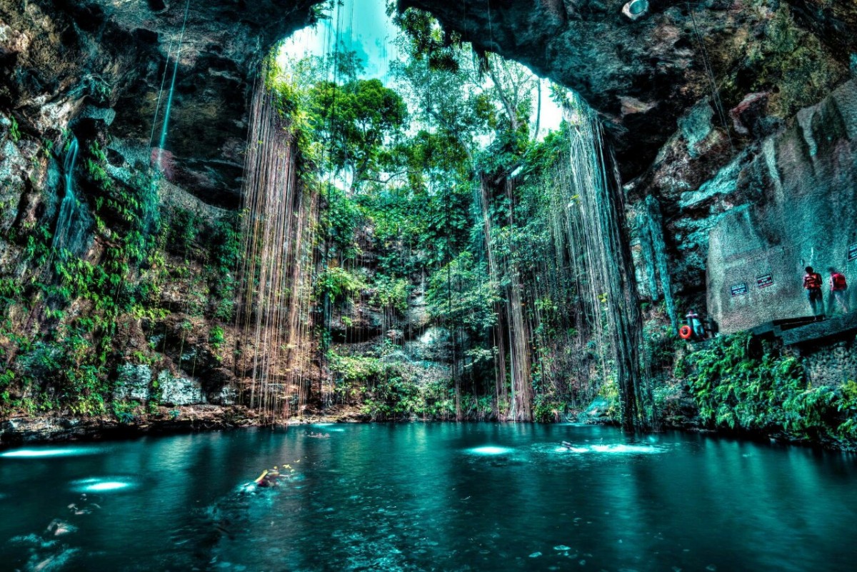 cenote_ik_kil_yucatan_mexico