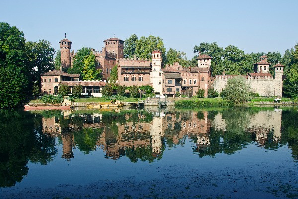 1. Parco del Valentino in provincia di Torino I parchi cittadini piú belli