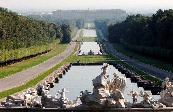 3. Parco della Reggia di Caserta I parchi cittadini piú belli