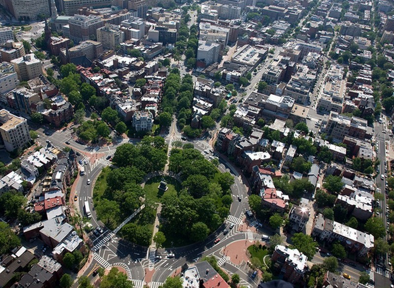 Locazioni gratuite e bolle inesauribili: come affittare casa a Seoul, Tokyo, Washington, Madrid