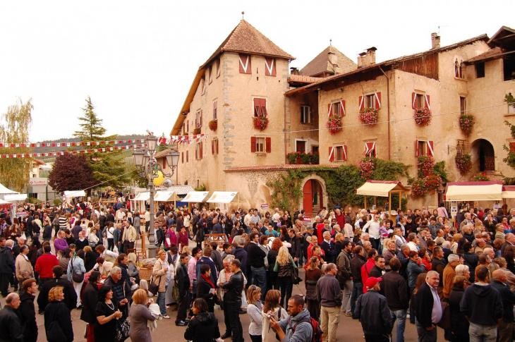 1. Le Vie del Gusto in Trentino-Alto Adige Le Vie del Gusto in Italia