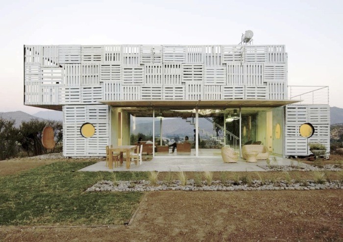 manifesto_house-james_and_mau_for_infiniski