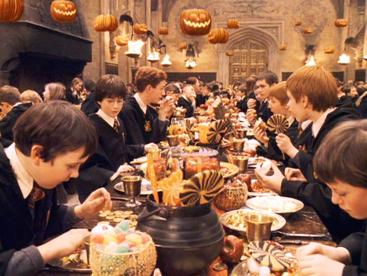 Da "La famiglia Addams " a "It": film e serie a cui ti potrai ispirare per decorare la tua casa a Halloween