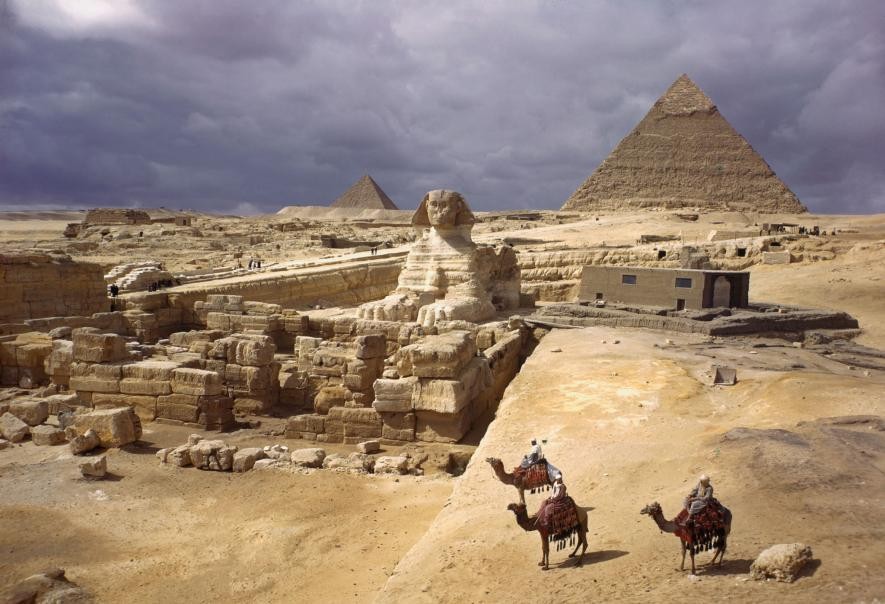 1-pyramids-giza-nationalgeographic_911975.adapt_.885.1