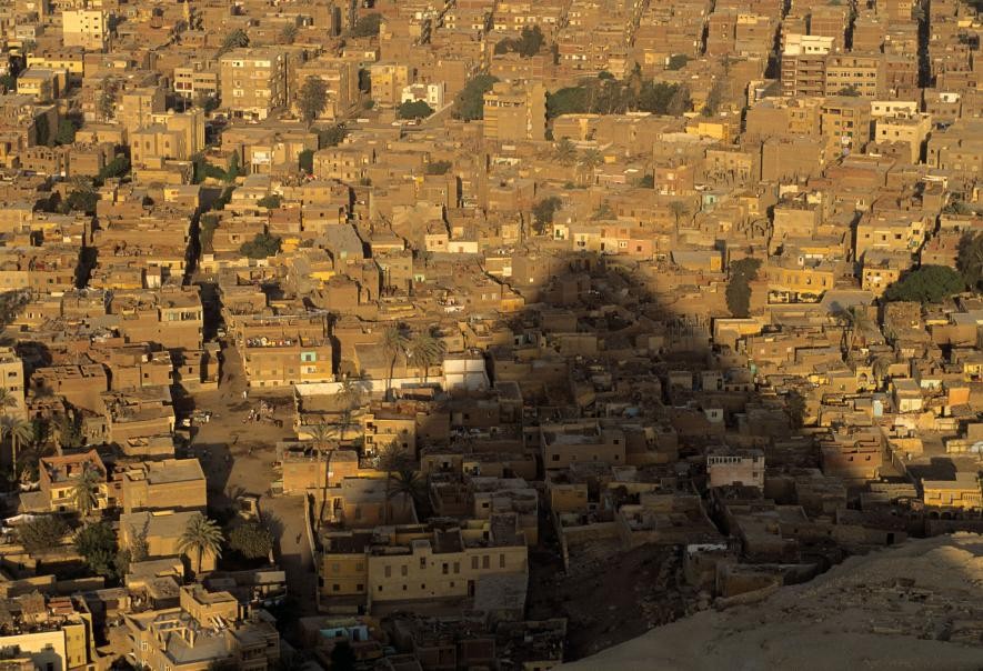 3-pyramids-giza-nationalgeographic_1400309.adapt_.885.1