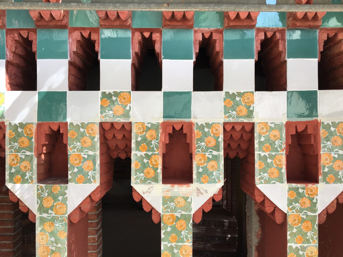 casa_vicens_fachada_detalle