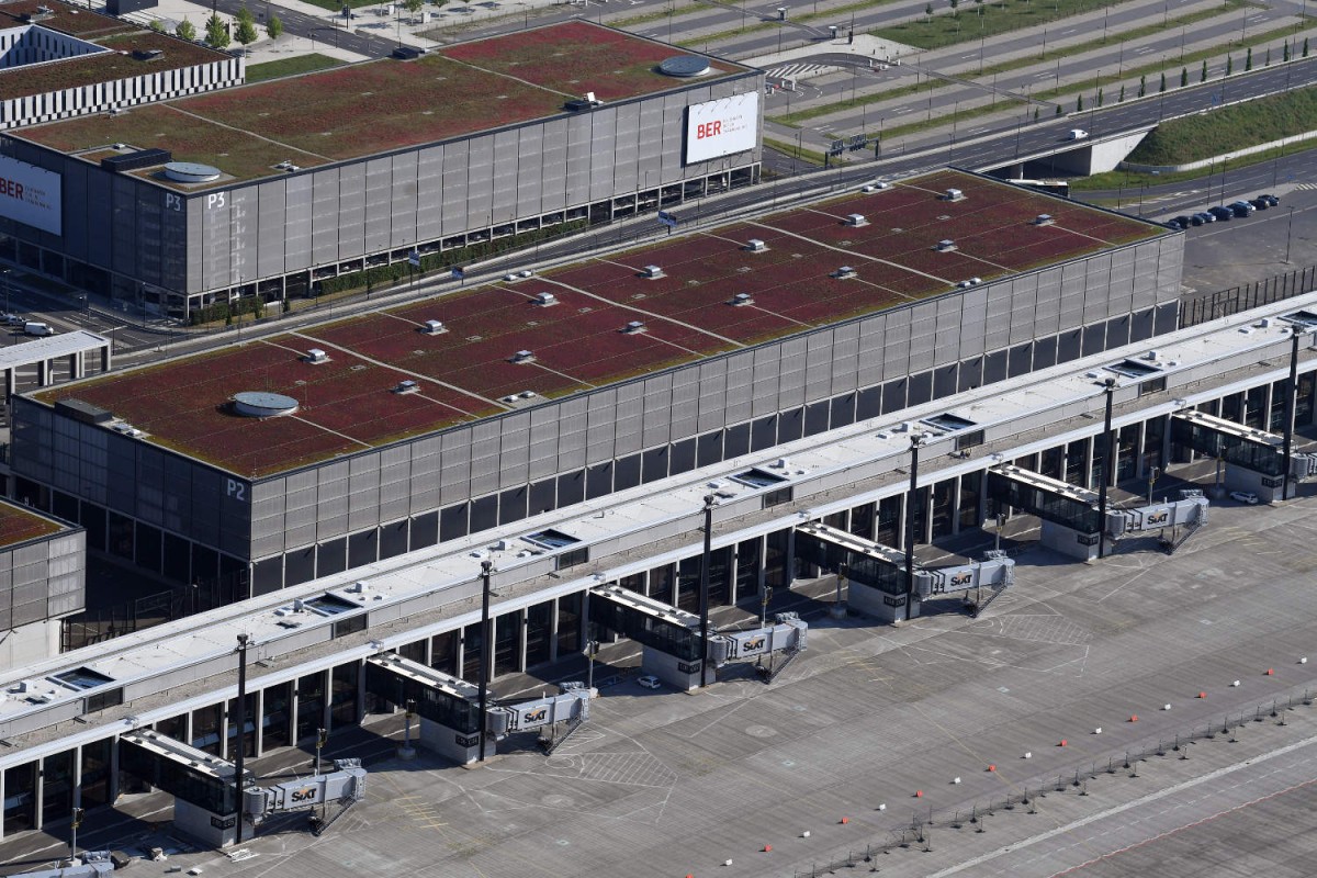 6394716c981154911e22f16535d3eab55a99e97c292b2fa30e4d30d11313fef2