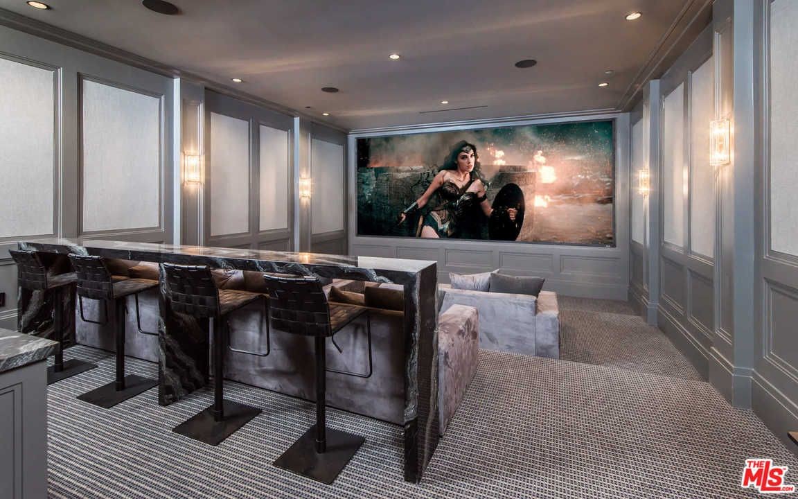 No puo' mancare l'Home cinema