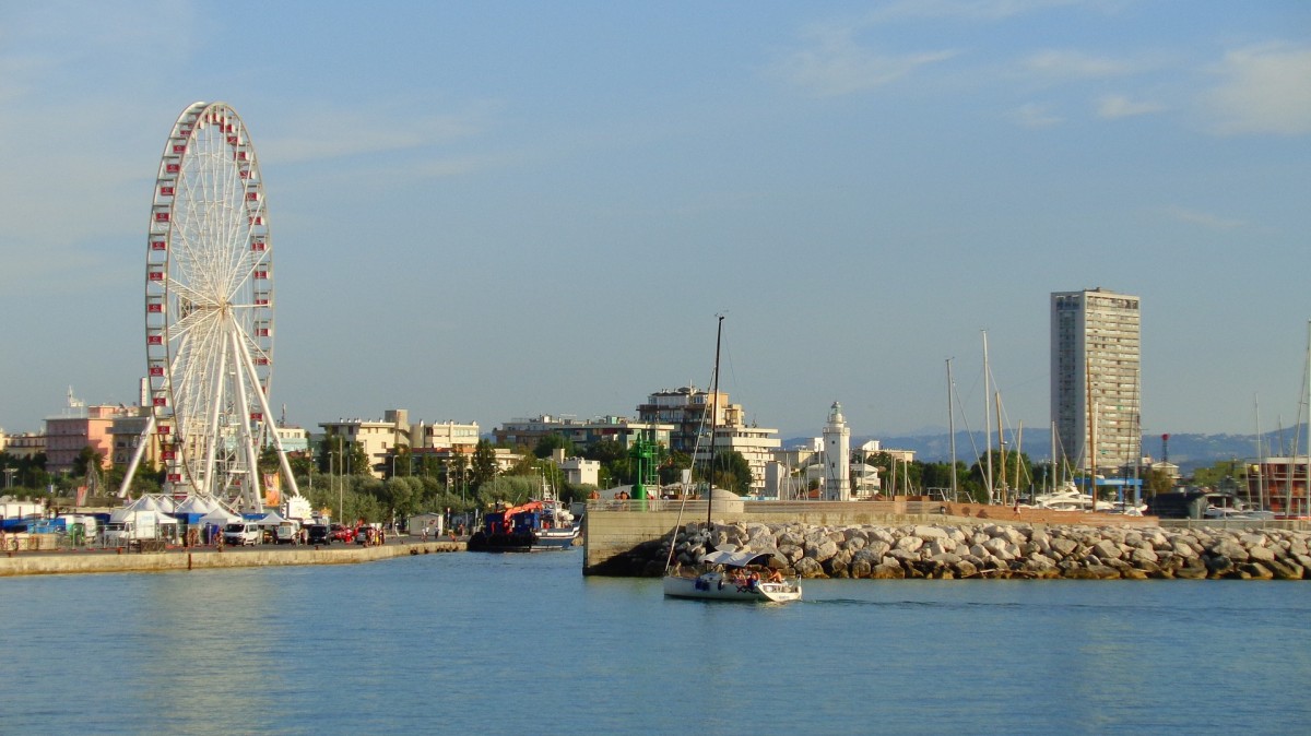 Rimini: divertimento fino all'alba