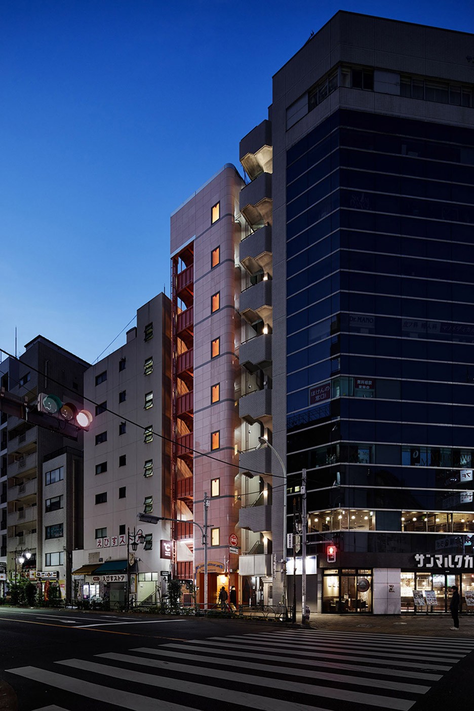 do-c-ebisu_-schemata-architecture-hotels-japan_dezeen_936_col_18