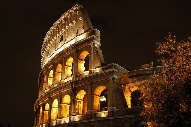 Roma, arriva la tassa di soggiorno di 3,5 euro per chi prenota con i portali di case vacanze