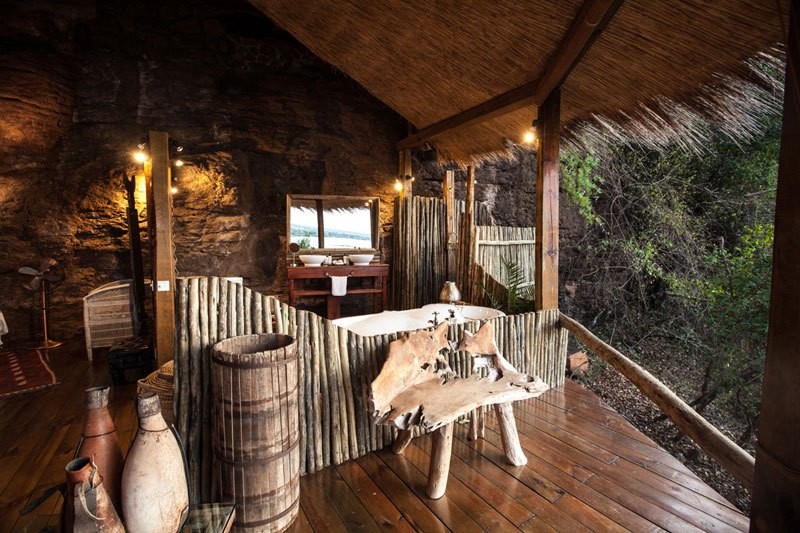 tongabezi-lodge-tree-house-room-zambia-4