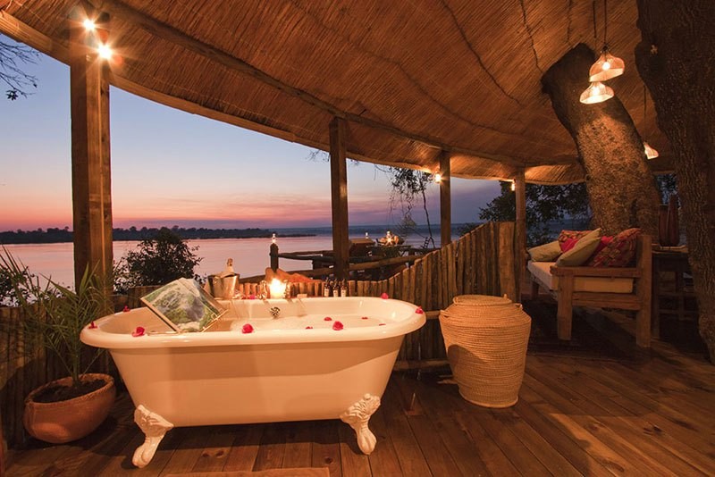 Un bagno con una vista spettacolare