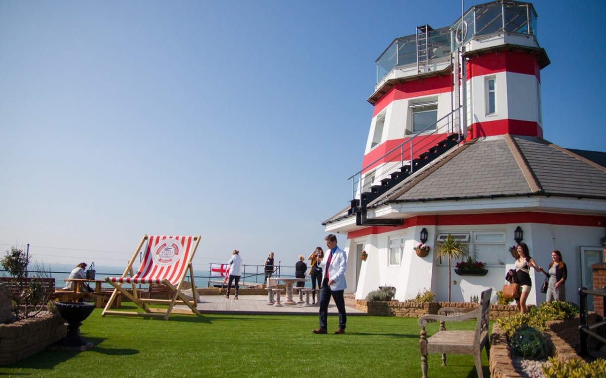 Coperta con prato artificiale