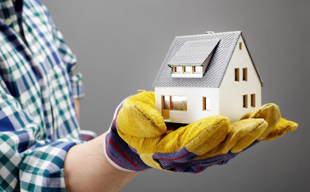 Ristrutturazione in proprio della casa, spetta la detrazione Irpef?