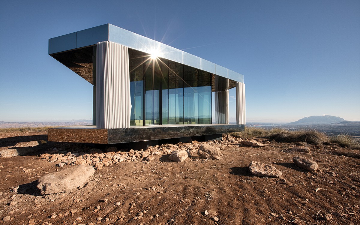 Una minicasa di vetro che sfida il clima più avverso (Fotogallery)