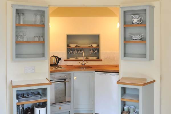 qash-interior-kitchen-600x400