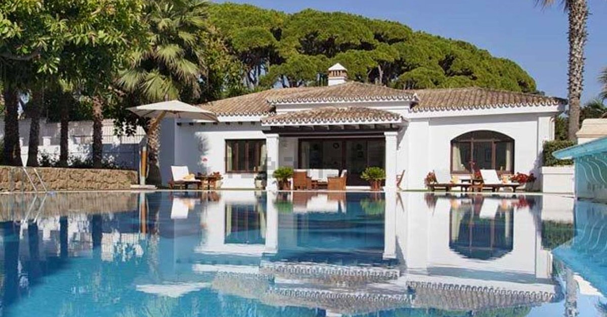 Una villa a Marbella con una palestra più grande di casa tua