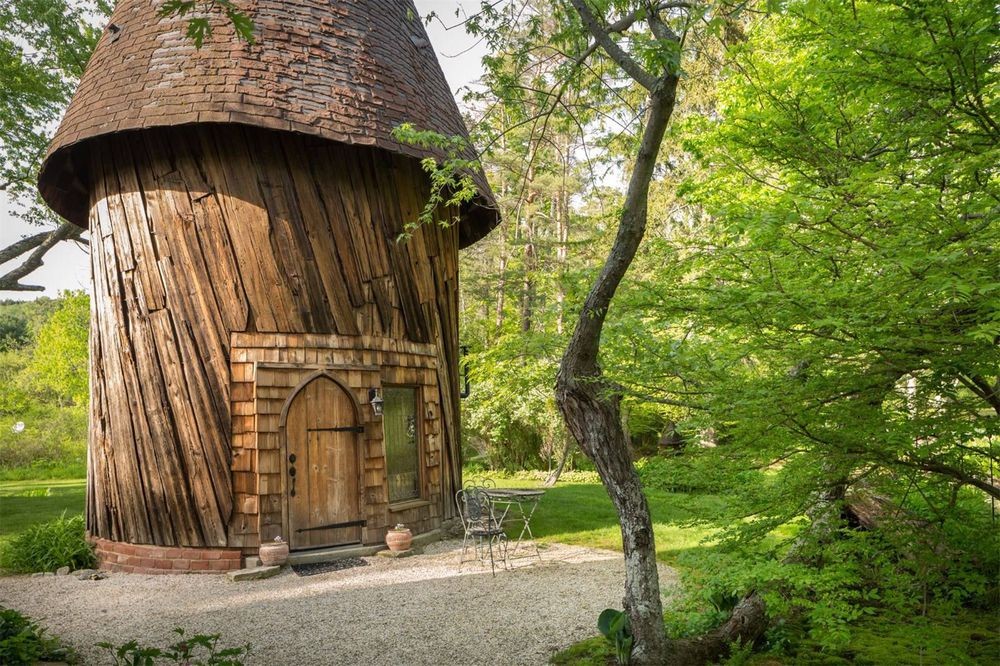 Una struttura a forma di torre