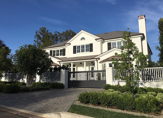 Nella lussuosa zona di Pacific Palisades