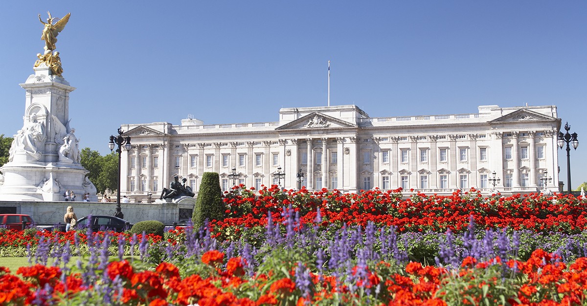 01-buckingham_palace_gtres