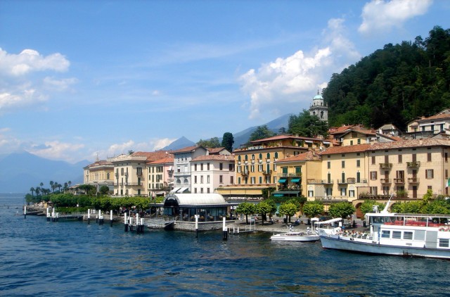 View of the shore of Lake Como / Wikimedia commons