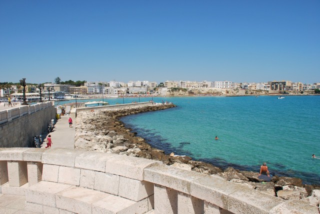 The beachfront at Otranto / pixabay.com/es/users/fiammingo-5747261/