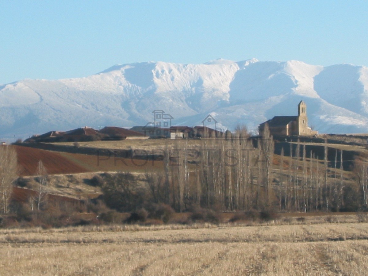 Un paesino spagnolo in vendita per 2 milioni