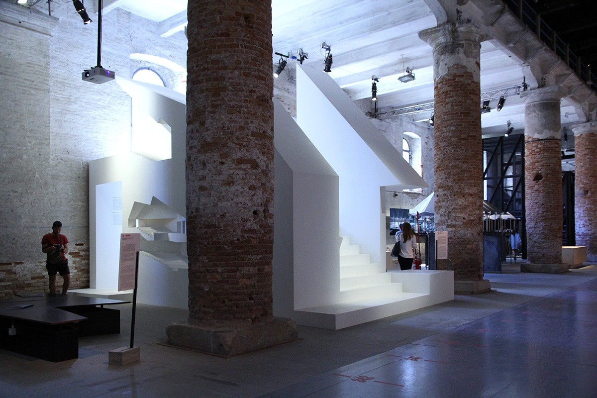 Folding Landscape/East and West 06_a