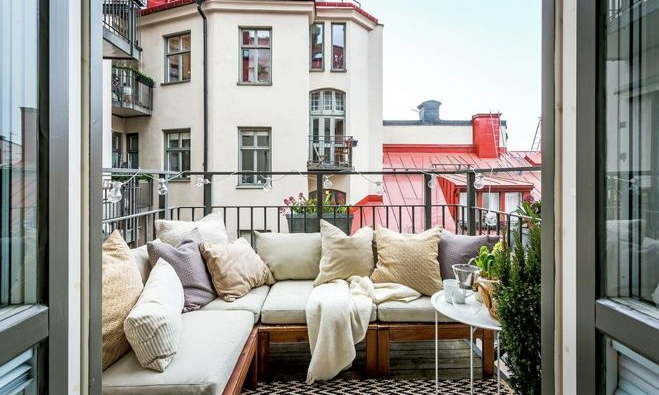 Come arredare un balcone piccolo: idee low cost e fai da te