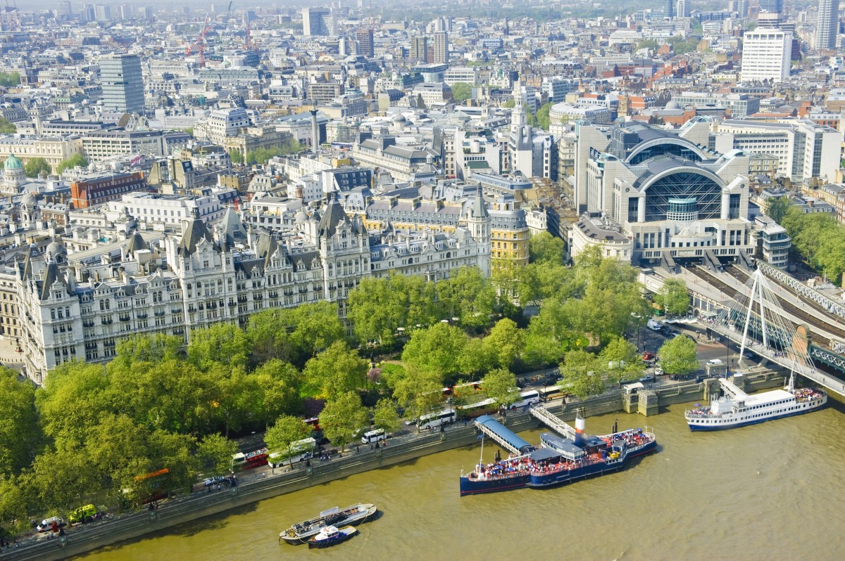 Londra: in calo i prezzi delle case, svenduta una villa a Notting Hill