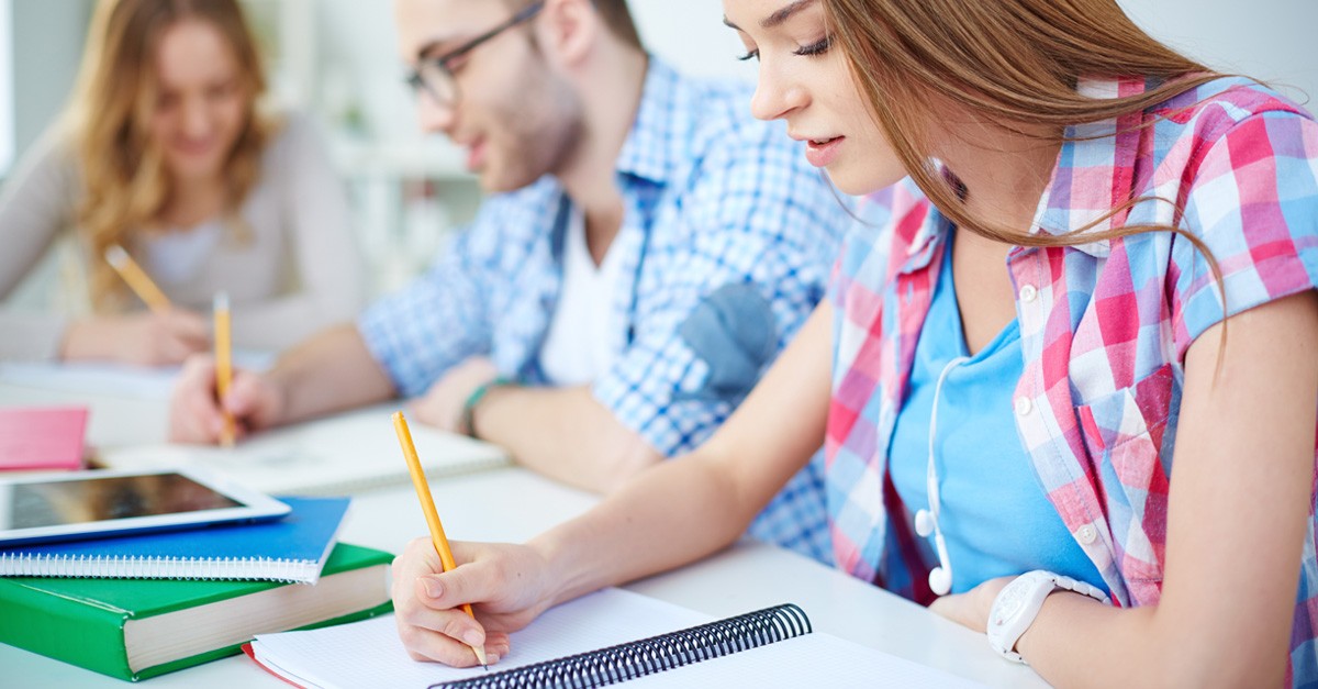 Faire reconnaître votre diplôme universitaire en Italie / Gtres