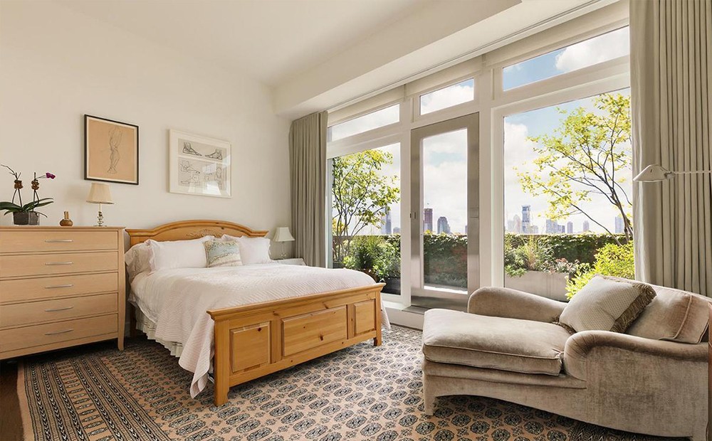 Sobria e con finestre grandi