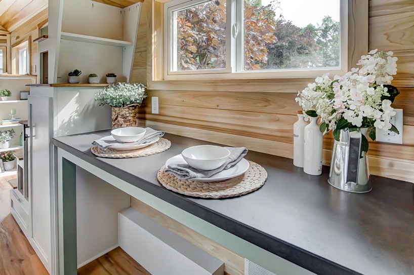 clover-modern-tiny-living-home-designboom-7