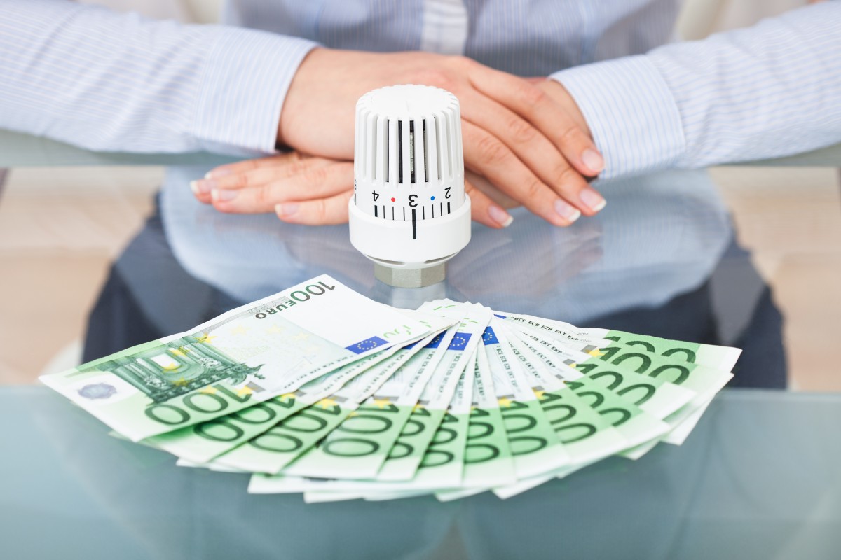 Come ridurre i consumi energetici domestici e far fronte ai rincari di luce e gas