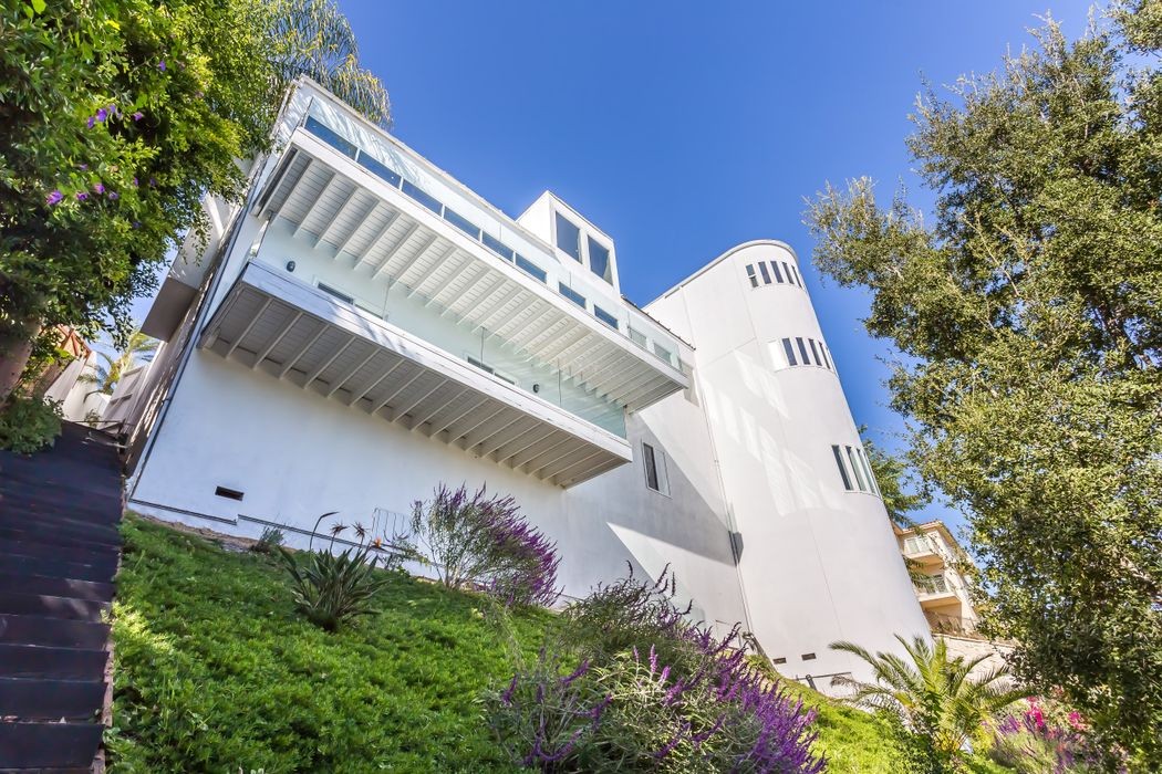 Questa super villa di Los Angeles ha anche un cinema privato