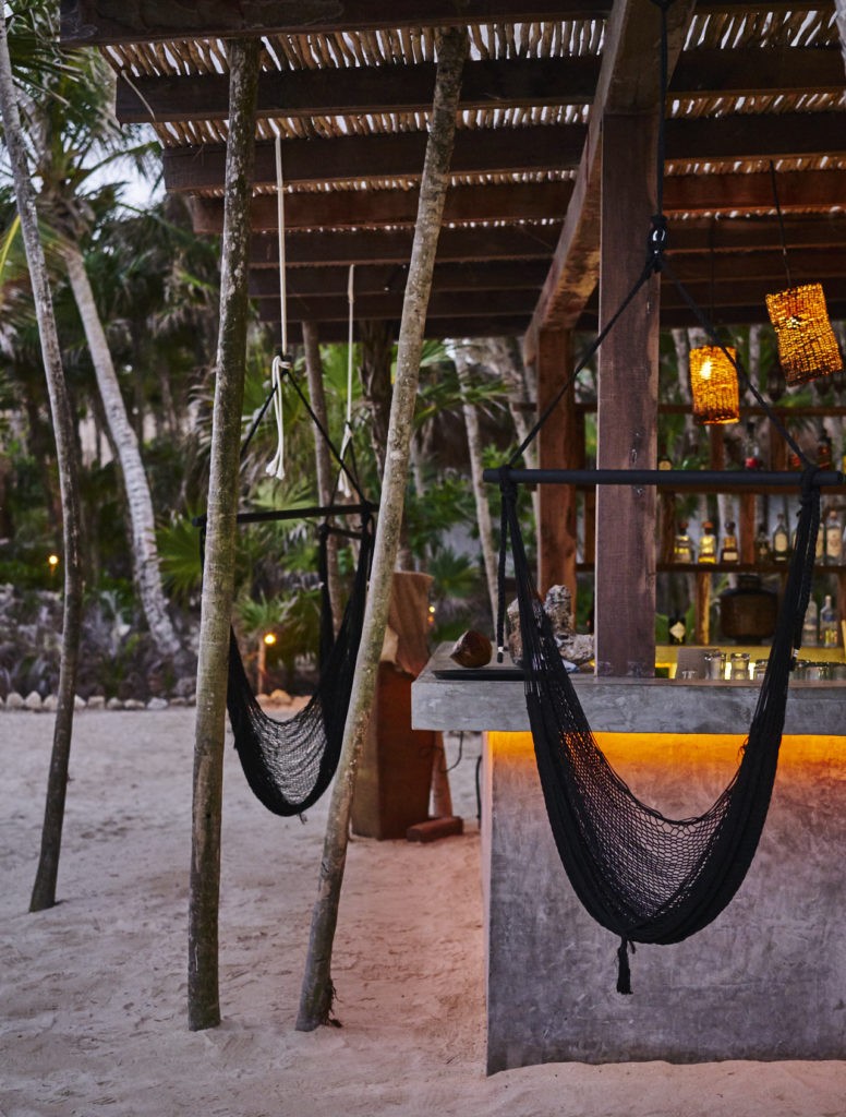 Le stanze di questo hotel messicano si trovano sulla spiaggia del Mar dei Caraibi 