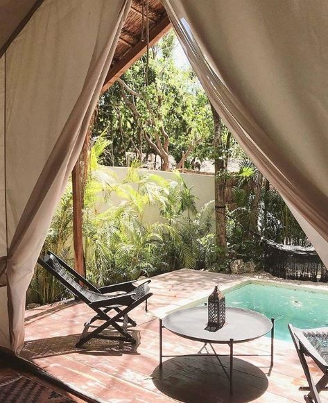 Le stanze di questo hotel messicano si trovano sulla spiaggia del Mar dei Caraibi 