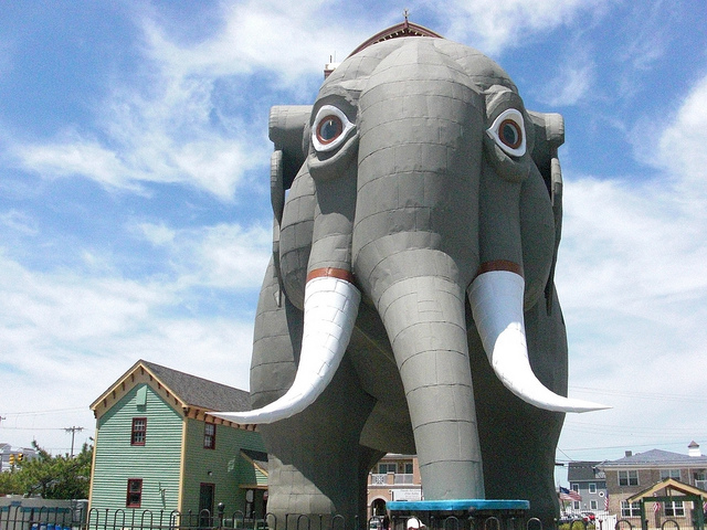 Gli edifici più strani del mondo: 10 strutture a forma di animali