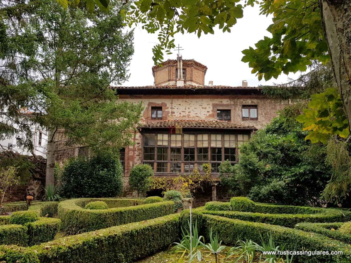 Uno spettacolare palazzo nobiliare di stile rustico nella regione de La Rioja, in Spagna