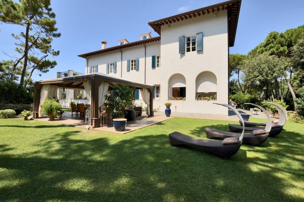 Propriété de luxe à vendre près de Forte dei Marmi