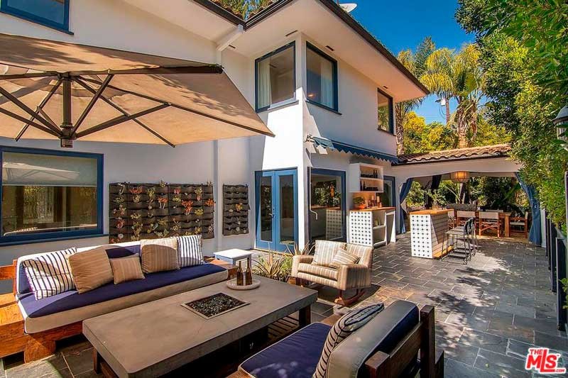 La villa di Jessica Alba a Beverly Hills