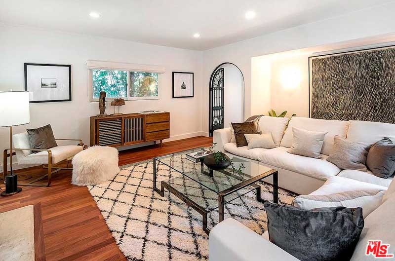 La villa di Jessica Alba a Beverly Hills