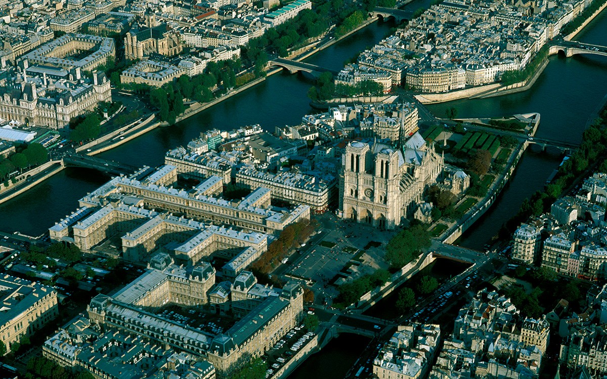La cattedrale di Notre-Dame a Parigi