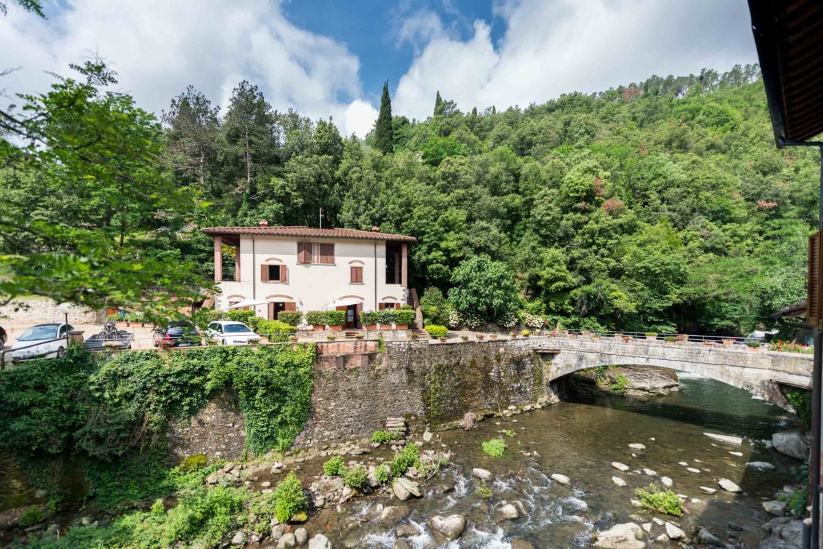 Il y a 19 maisons dans la ville