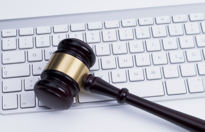 Dismissione immobili pubblici, come funziona l’asta online