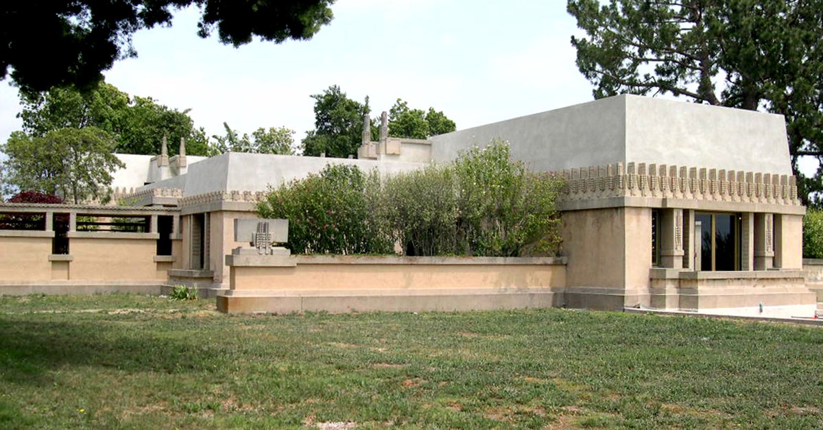 hollyhock_house
