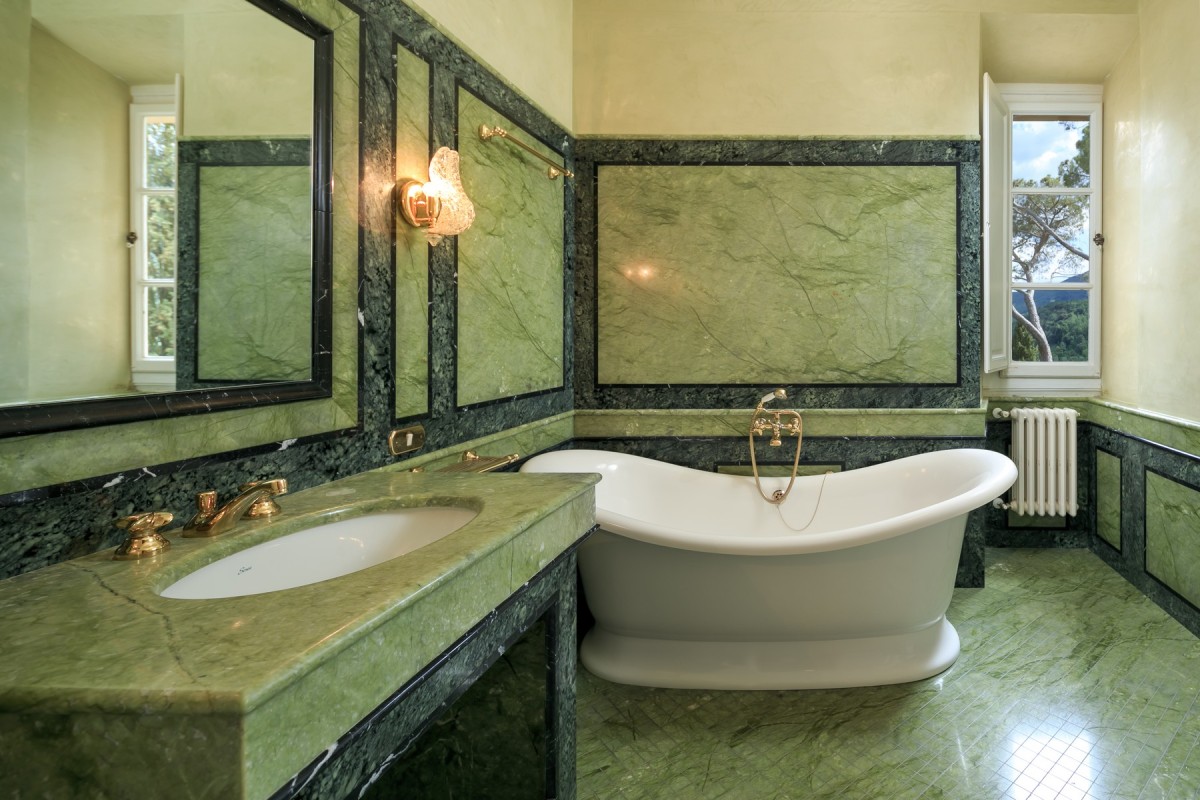 Bathroom with marble fittings
