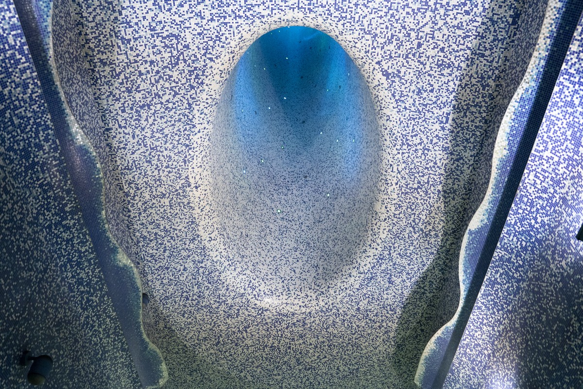 Particolare della stazione Toledo realizzata dall’architetto spagnolo Oscar Tusquets Blanc